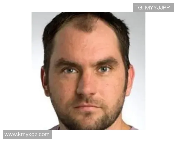 黑帮背景下的足球明星们的英文名字揭秘与故事分享